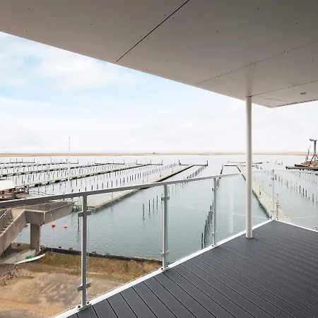 Exklusive Promenadenvilla Mit Seeblick Wendtorf